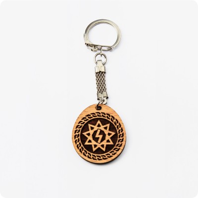 Брелок Перуница из дерева Бука