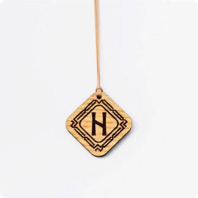 Руна Хагалаз (Хагал) из Ясеня