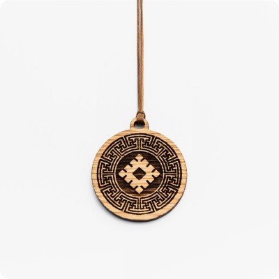 Оберег Репейник из дерева