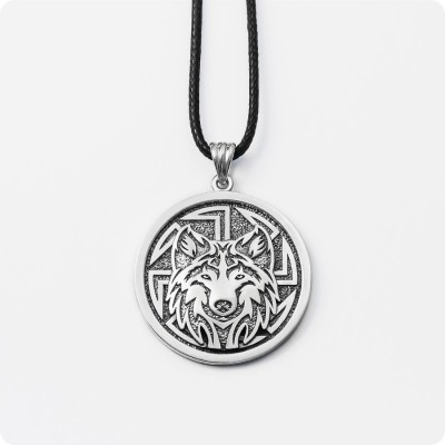 Оберег Волк Коловрат из серебра