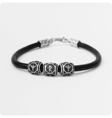 Кожаный браслет с рунами (Рунескрипт для путешествий - Альгиз, Райдо, Альгиз) (4мм)