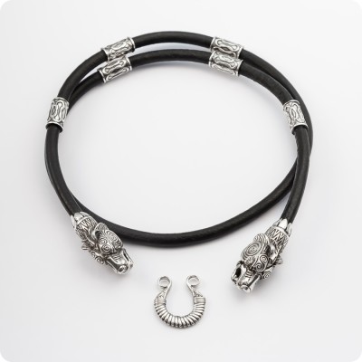 Кожаный шнур с серебряными вставками и головой Медведя - Хозяин Тайги